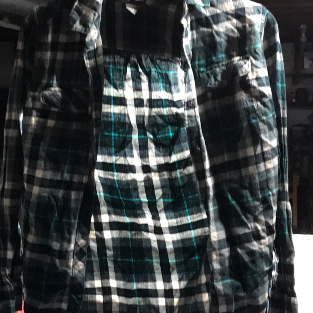 Long sleeve plaid top